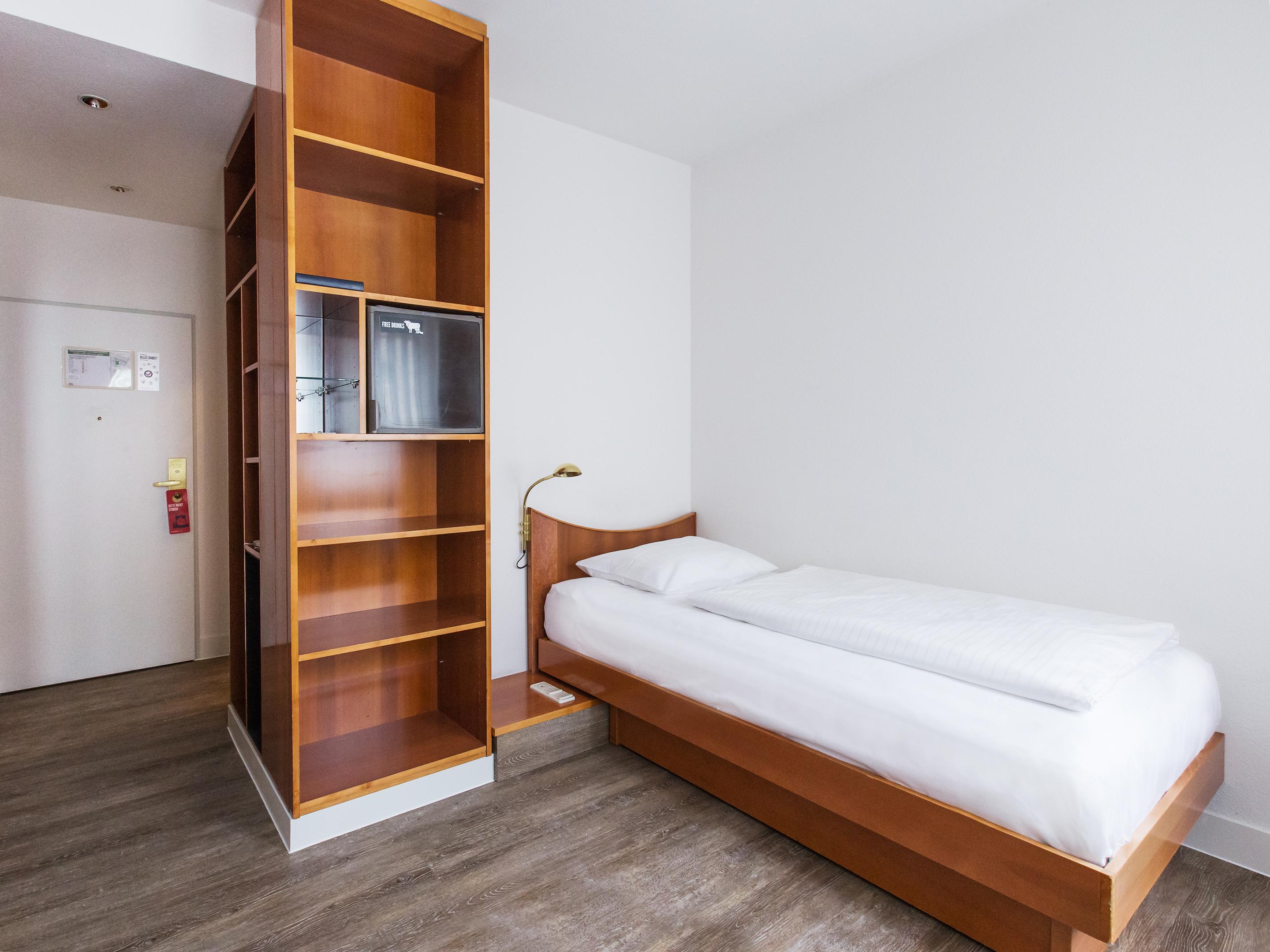 Dormero Hotel Dresden Airport Exterior photo