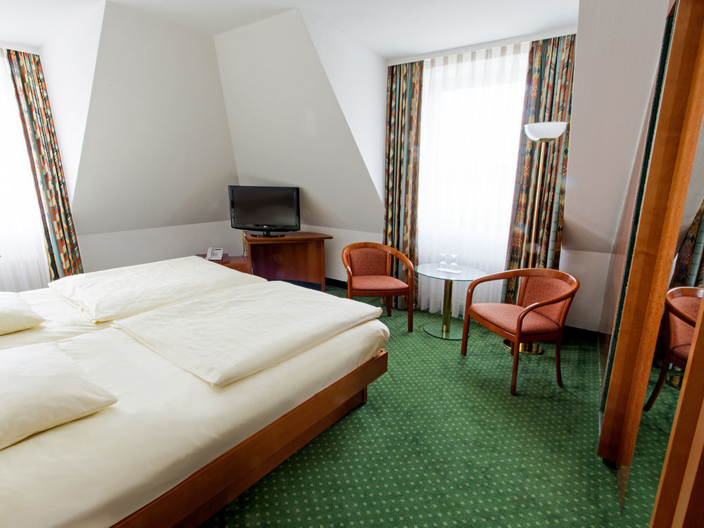 Dormero Hotel Dresden Airport Exterior photo