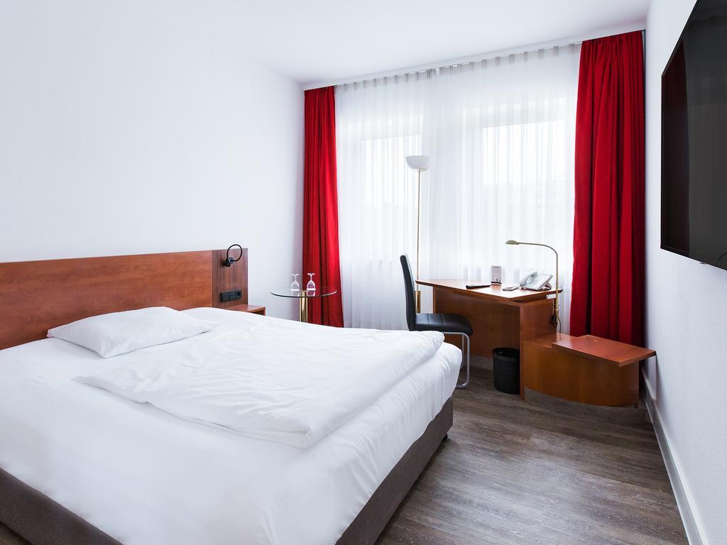 Dormero Hotel Dresden Airport Exterior photo